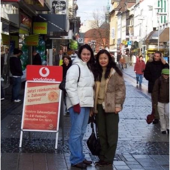 Meet your Posher, Farrah! - Picture 5 of 7